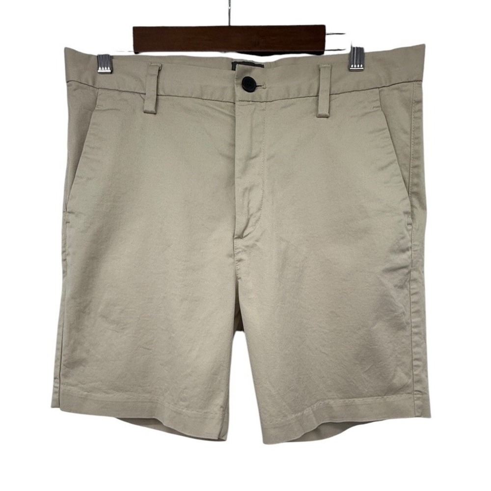 H&M Mens Chino Shorts Size 31 Beige Khaki Stretch Reg Fit Flat Front 6.5" Inseam